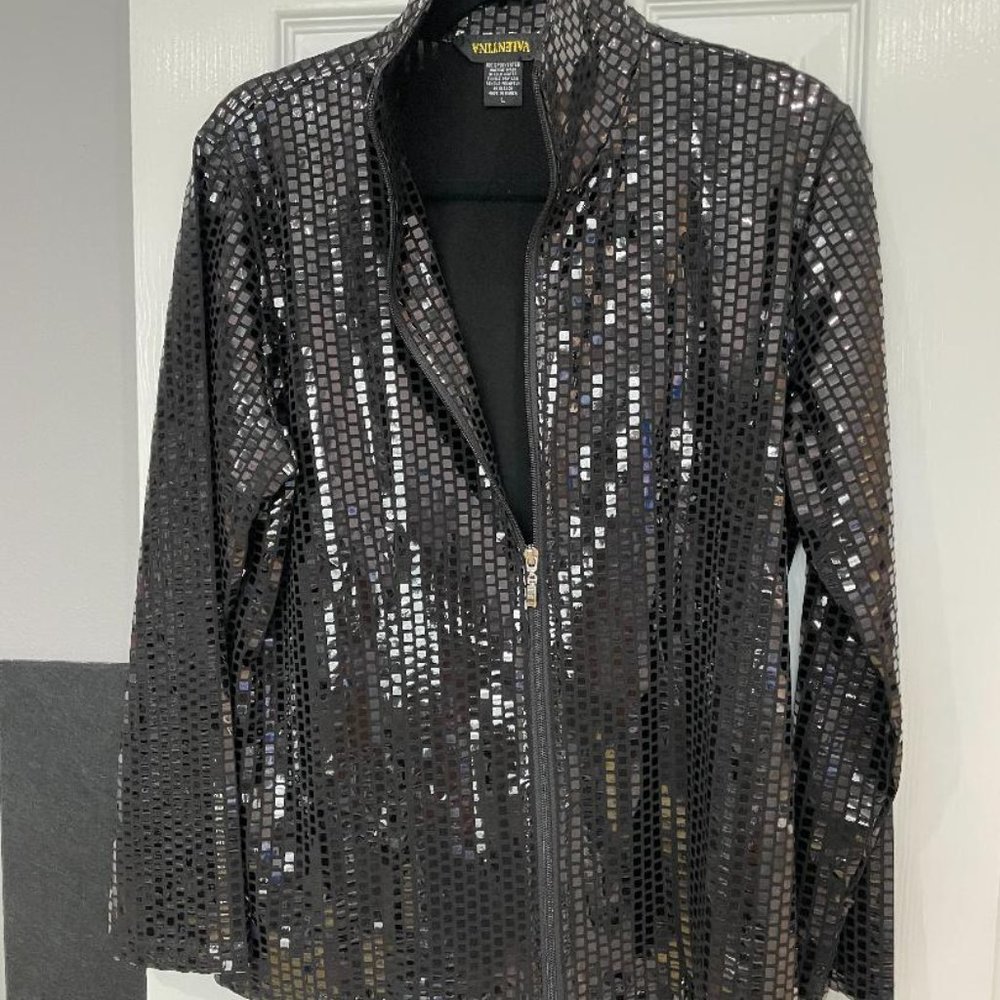 Valentina sparkle lightweight jacket. L. New w/o tags Reduced Perfect for Holidy